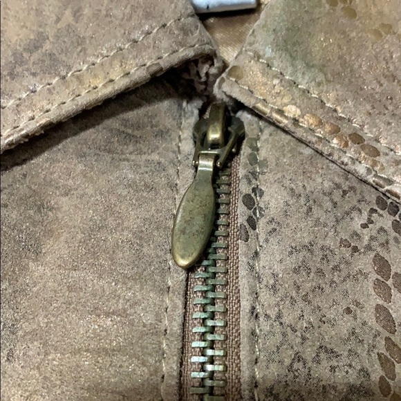 EUC Chico’s 100% leather jacket - Picture 5 of 7